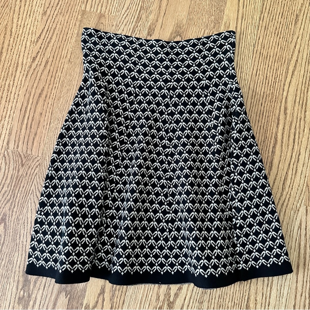 Max Studio Skirt, size Medium